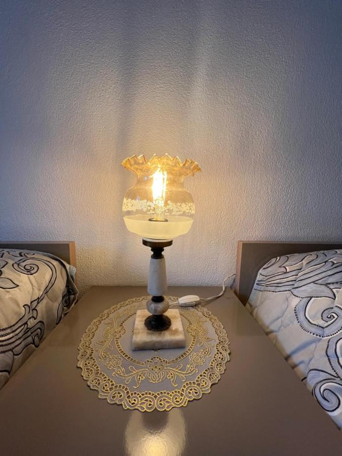 Vila Nikolla ポグラデツ エクステリア 写真